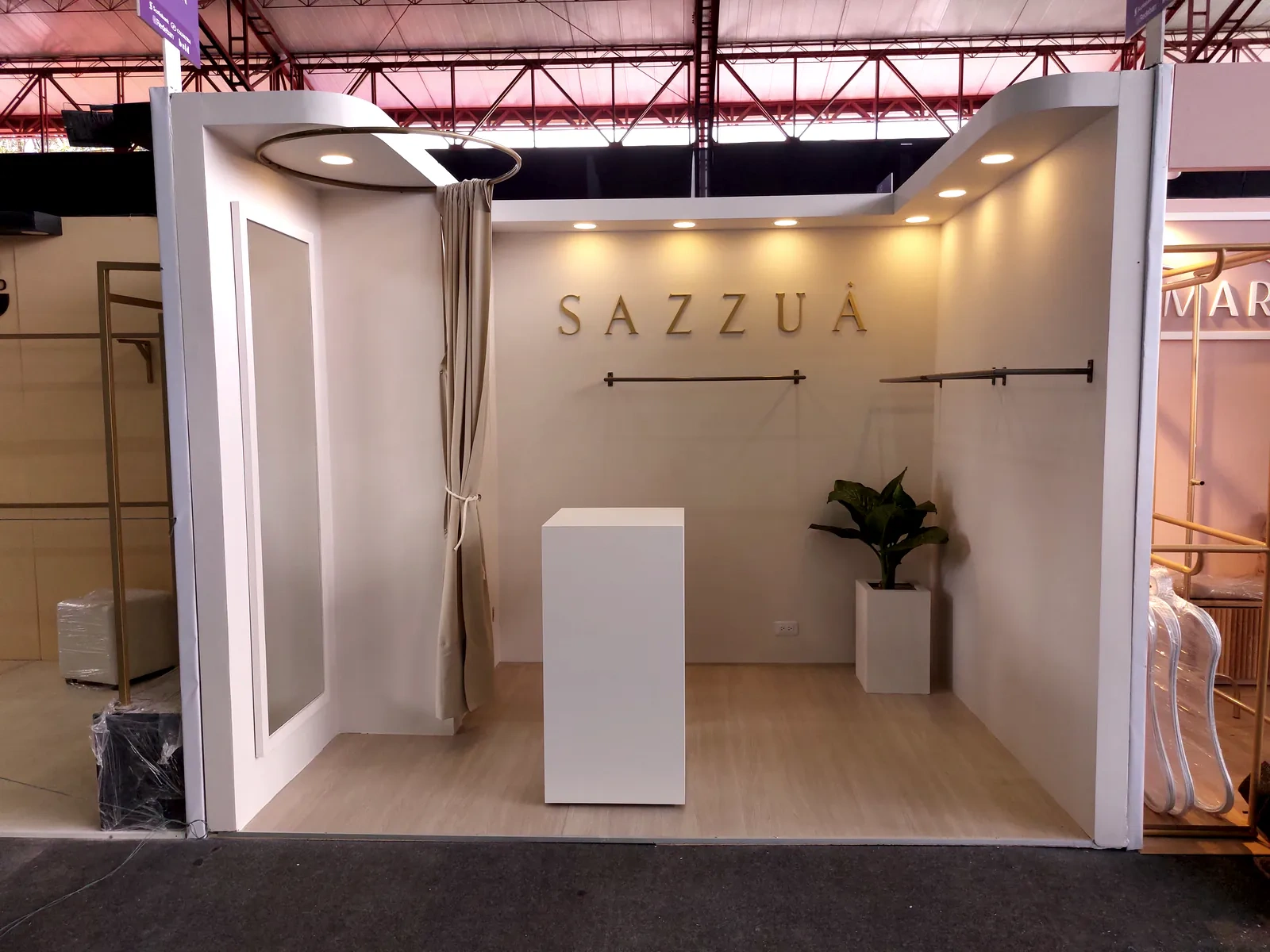 Montaje Real en Feria EVA Parque de la 93 — BOUTIQUE FERIAL SAZZUA