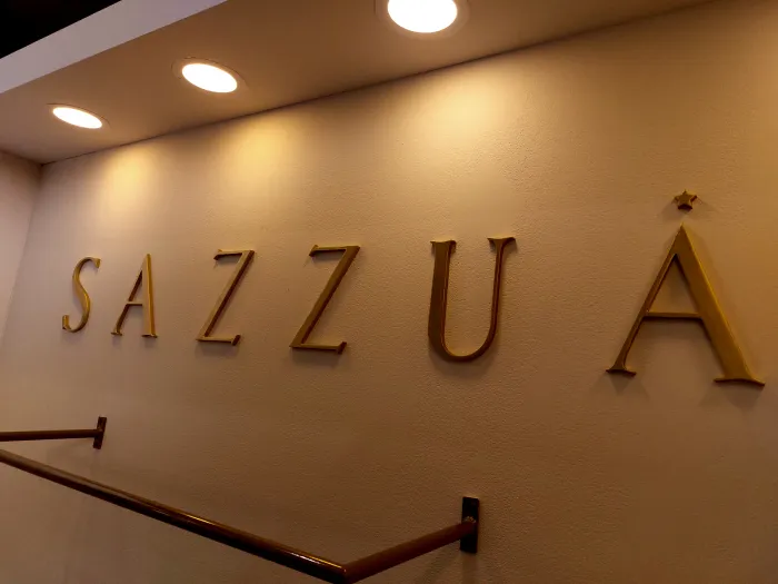Pabellón Comercial Sazzua #82