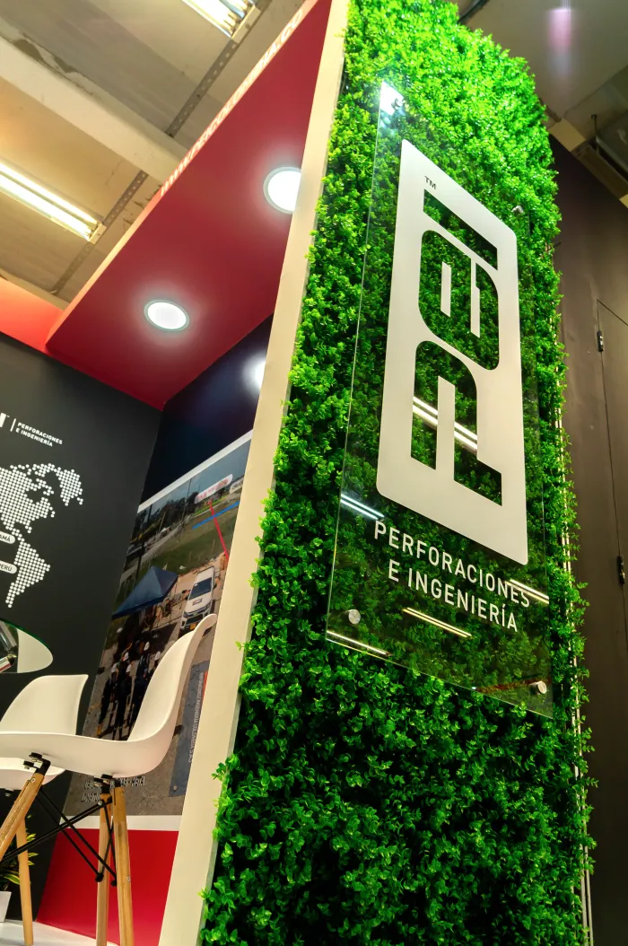 Stand Comercial de Alto Impacto