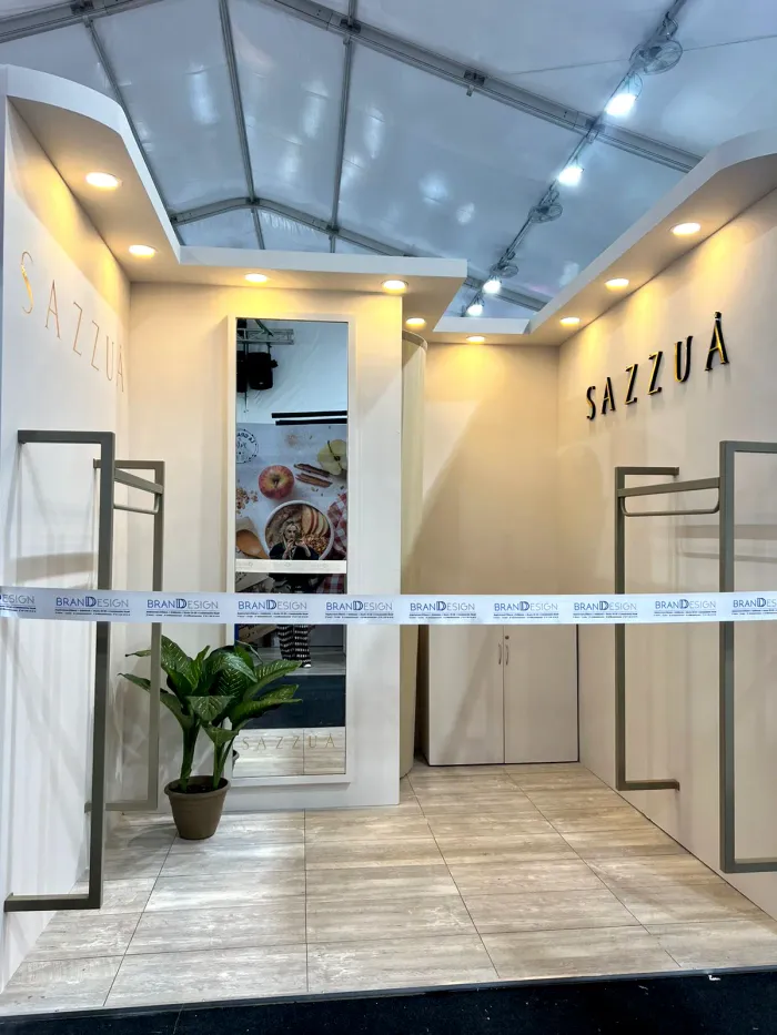Pabellón Comercial Sazzua #86